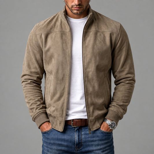 Giacca bomber Castell beige indossata da uomo