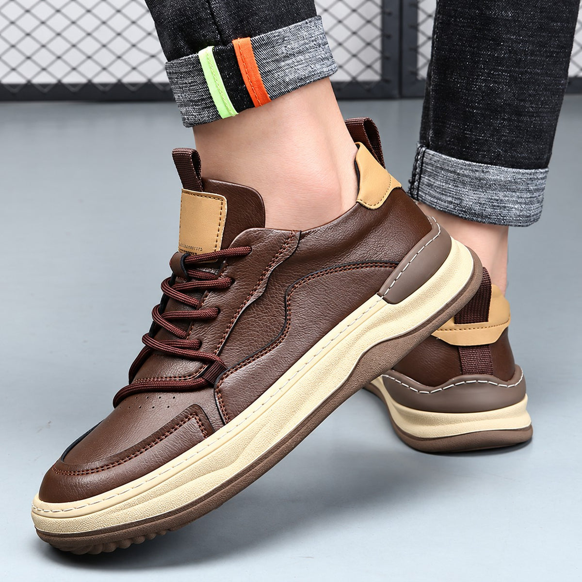 Noble Italiana | Sneakers in vera pelle — Marrone, vista 24