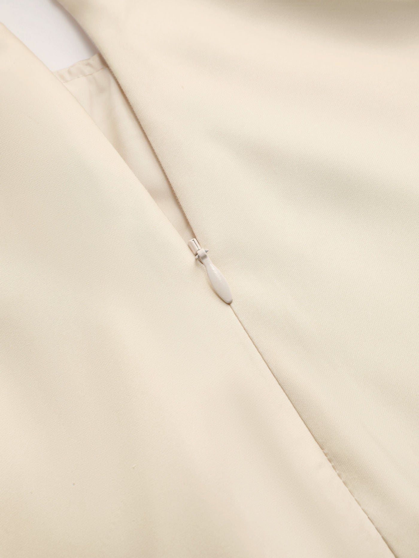 Abito lungo spaccato con scollo all'americana senza schienale - Beige