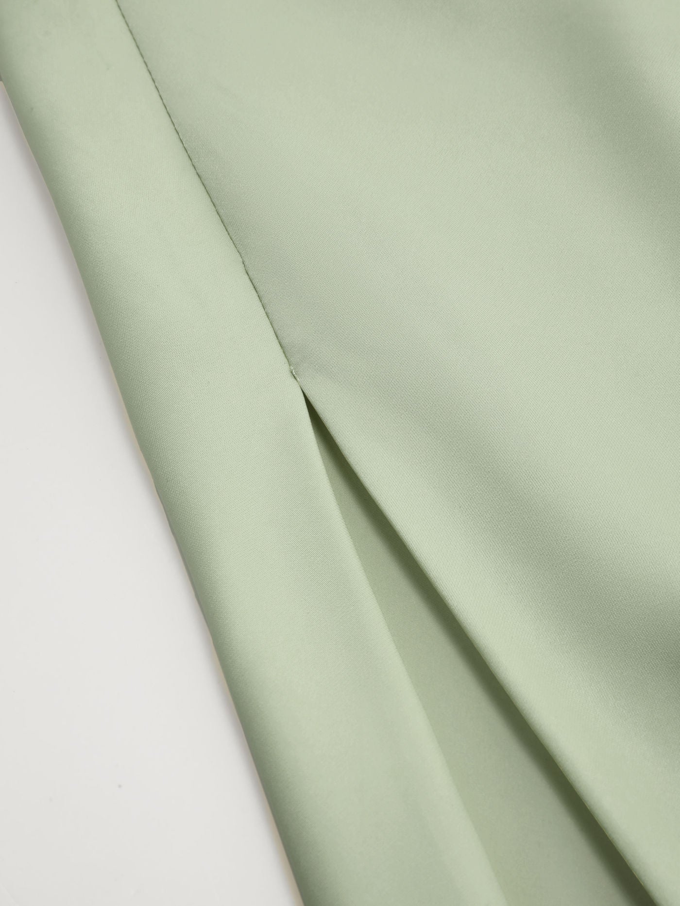 Abito lungo spaccato con scollo all'americana senza schienale - Verde chiaro
