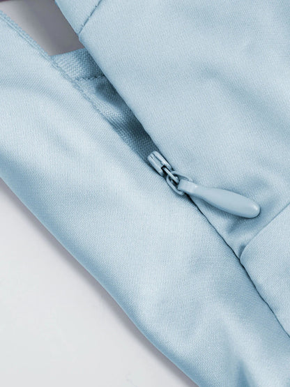 Vestido Maxi A-line con nudo y cuello halter de satén - Azul Cielo