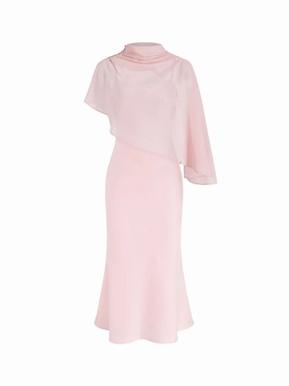 Abito Maxi in Raso con Collo Alto e Maniche a Mantella - Rosa