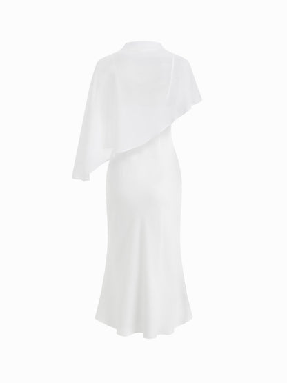 Abito Maxi in Raso con Collo Alto e Maniche a Mantella - Bianco