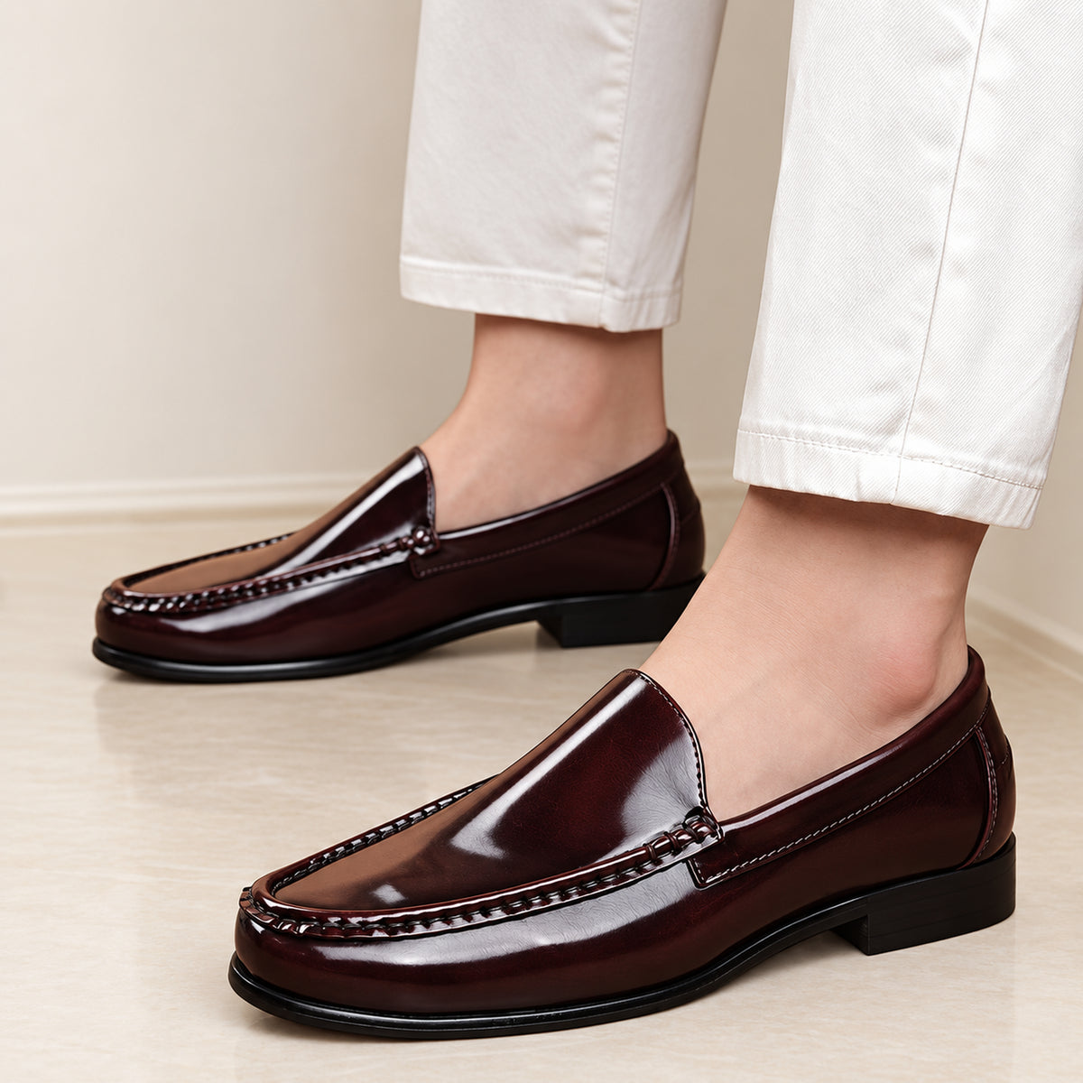 Mocassini Aurelio Bordeaux indossati