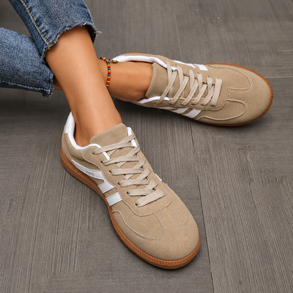 Sneakers Briony cachi indossate, vista 4