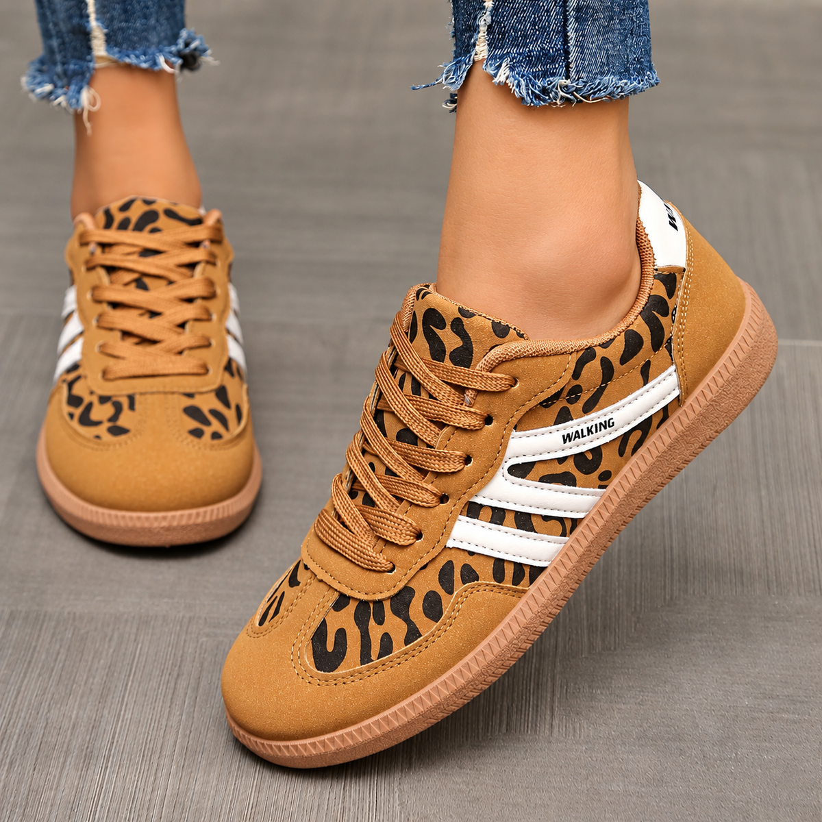Sneakers Briony leopardato indossate, vista 6