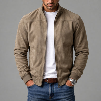 Giacca bomber Castell beige indossata da uomo