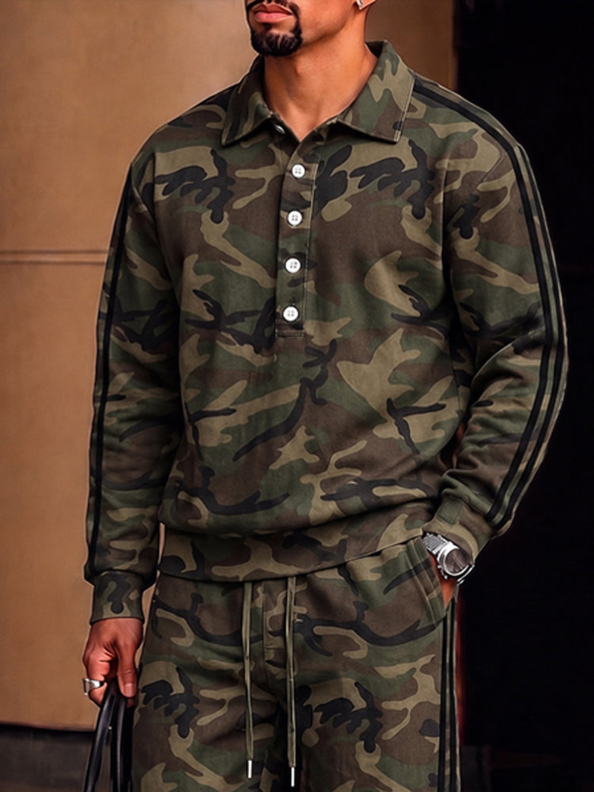 Completo Casual con Polo e Stampa Camouflage dettaglio vista 4