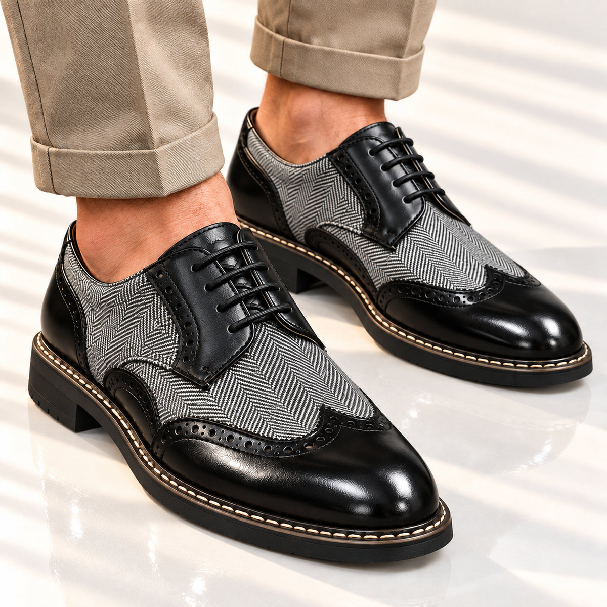 Oxford Demarco nere indossate