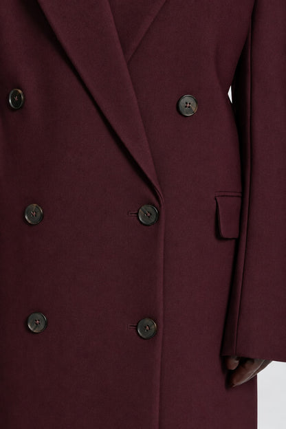 Isabella, cappotto lungo doppiopetto — Bordeaux intenso, vista dettaglio tessuto e bottoni