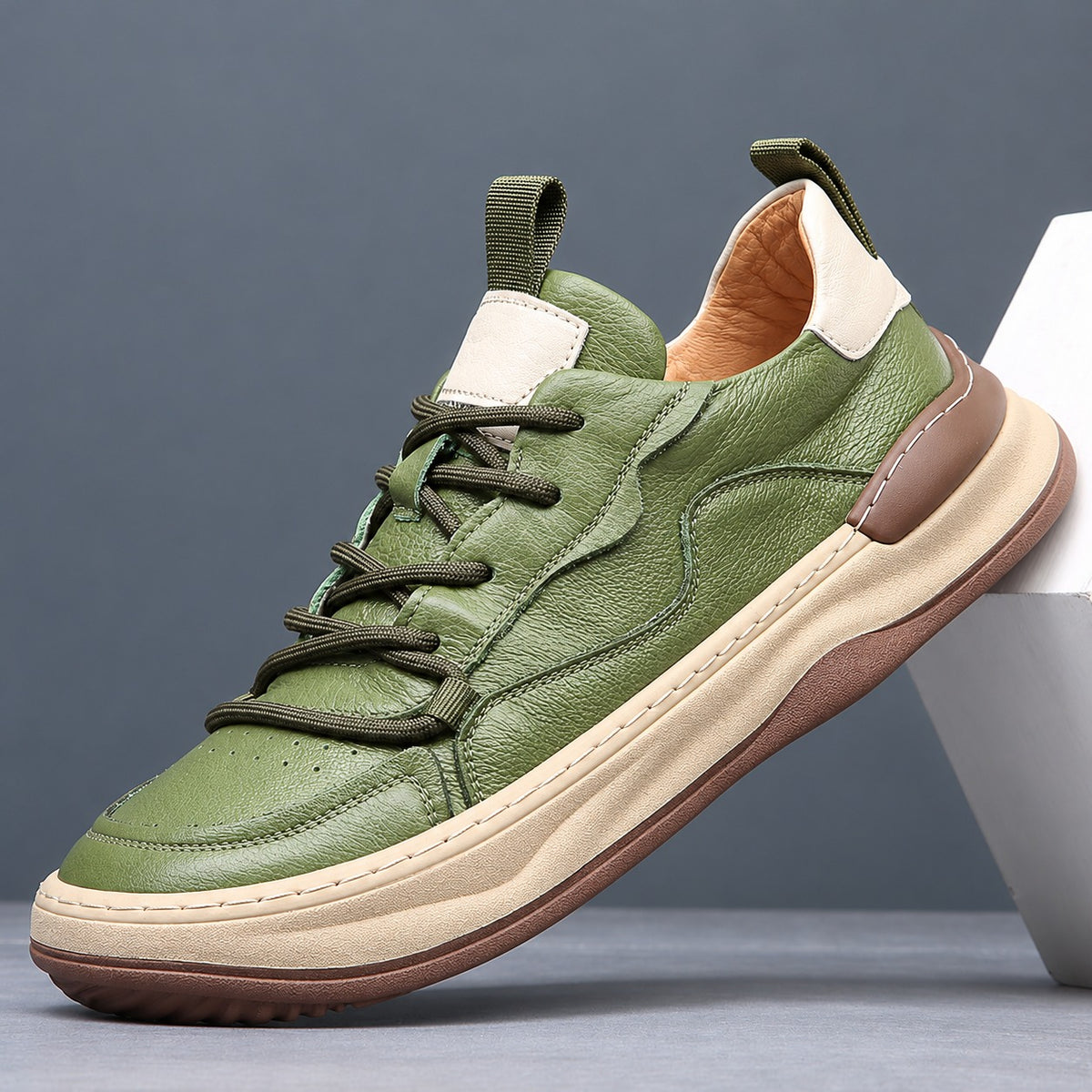 Noble Italiana | Sneakers in vera pelle — Verde, vista 1