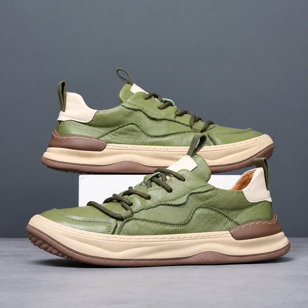 Noble Italiana | Sneakers in vera pelle — Verde, vista 2