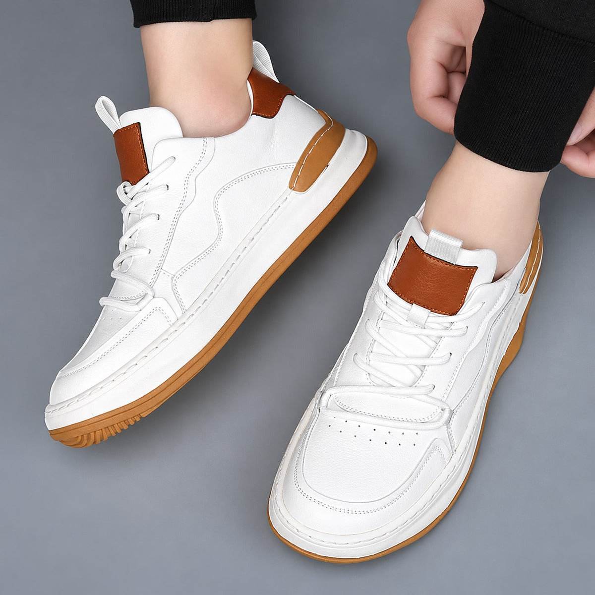 Noble Italiana | Sneakers in vera pelle — Bianco, vista 15