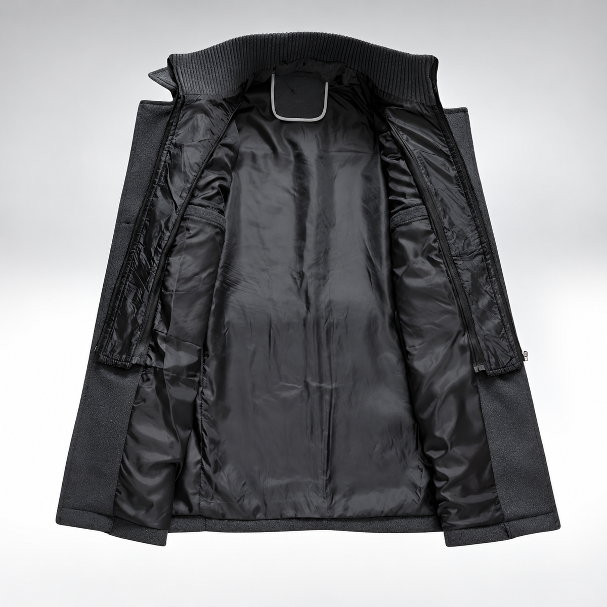 Gkiokas | Vista interna del cappotto e della fodera