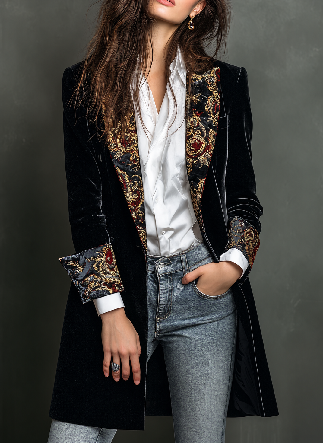 Léontine — Blazer nero slim fit con stampa barocca, vista 2