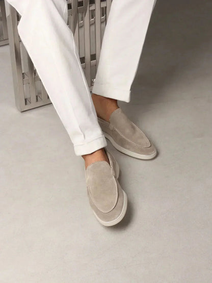 Mocassino classico in camoscio grigio chiaro - vista 3