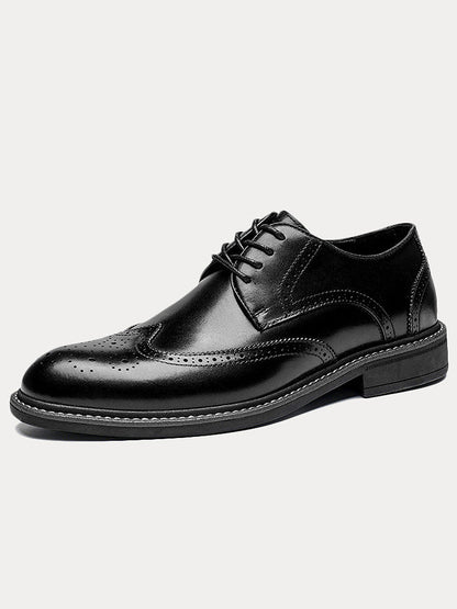 Scarpe brogue Wingtip in pelle nera
