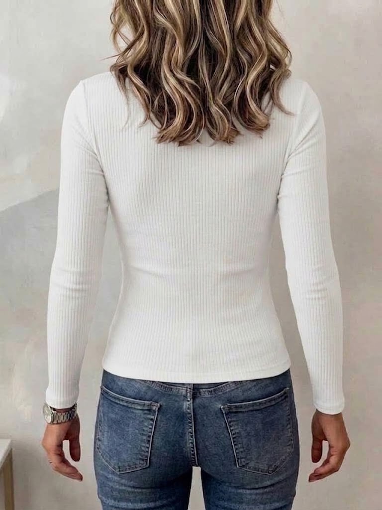 Top in Maglia Aderente con Cut-Out Profondo - immagine 4